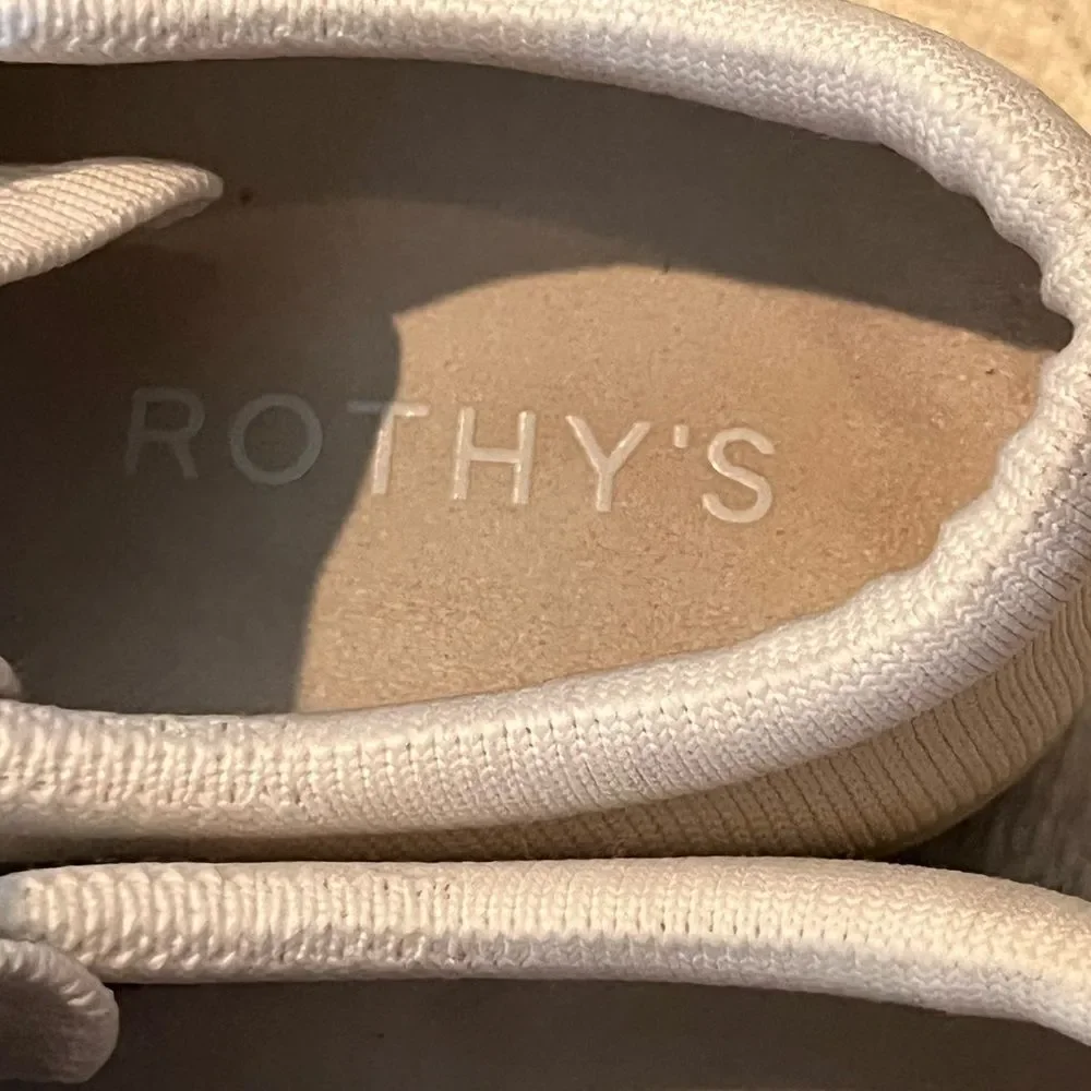 Rothy's Lace Up White Sneakers Sz 9 - Quiet Luxury Washable Knit - Repair Needed